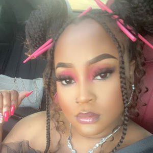 Meet your Posher, Marika